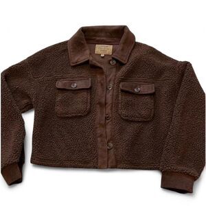 Pink Rose Brown cropped & collared sherpa jacket W/ button-up front & pockets.L.